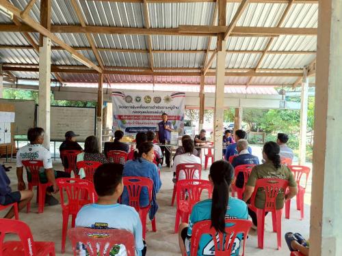 อ.เหล่าเสือโก้ก  ดำเนินโครงการขับเคลื่อนการดำเนินงานหมู่บ้านกองทุนแม่ของแผ่นดิน